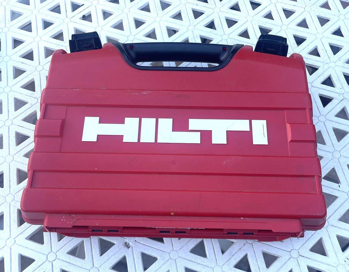 Hilti SF 2H-A cordless hammer drill driver with 2x Batteries Charger and case.