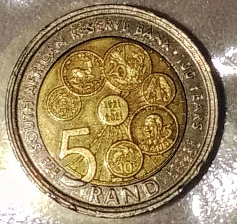 Red file with ERROR/ CRACKED DIE R2 coins and commemorative R5 coins