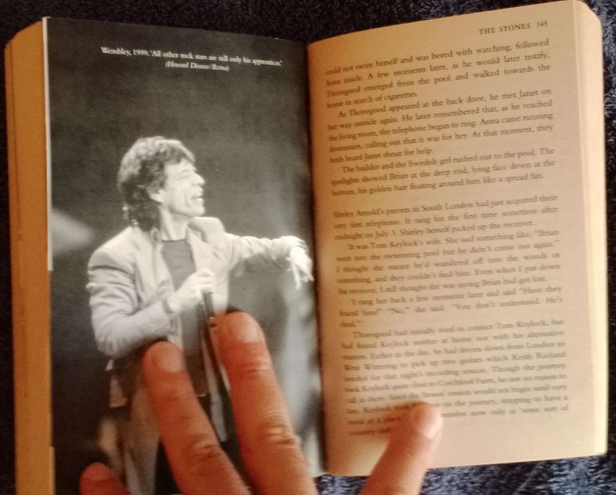 Beatles, Rolling Stones, Jimi Hendrix, Mama Cas (4 biographies)