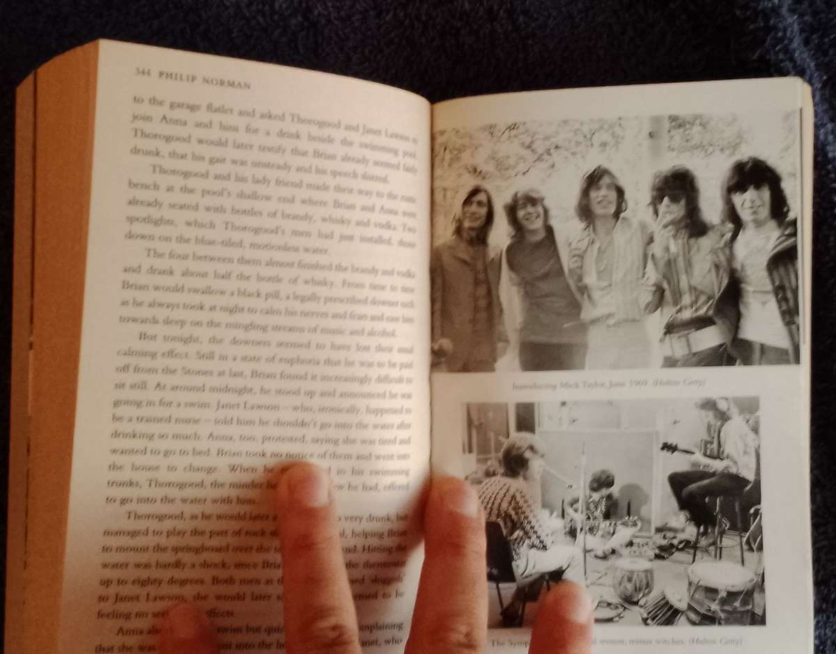 Beatles, Rolling Stones, Jimi Hendrix, Mama Cas (4 biographies)