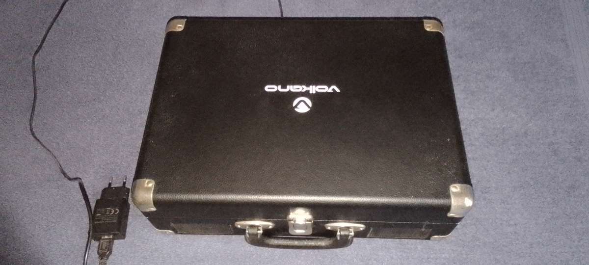 Volkano record turntable + 2 new stylus