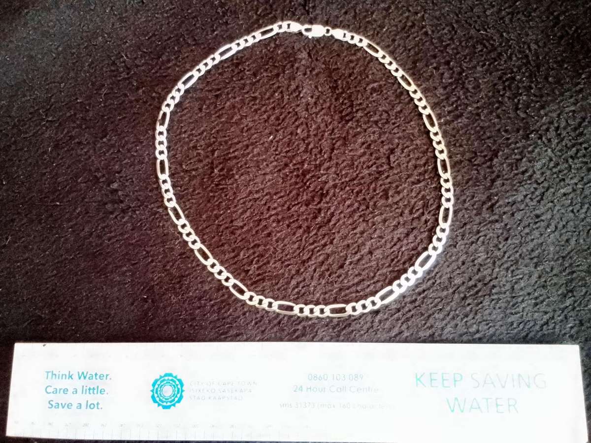 Sterling silver chain .925 (heavy 26g)