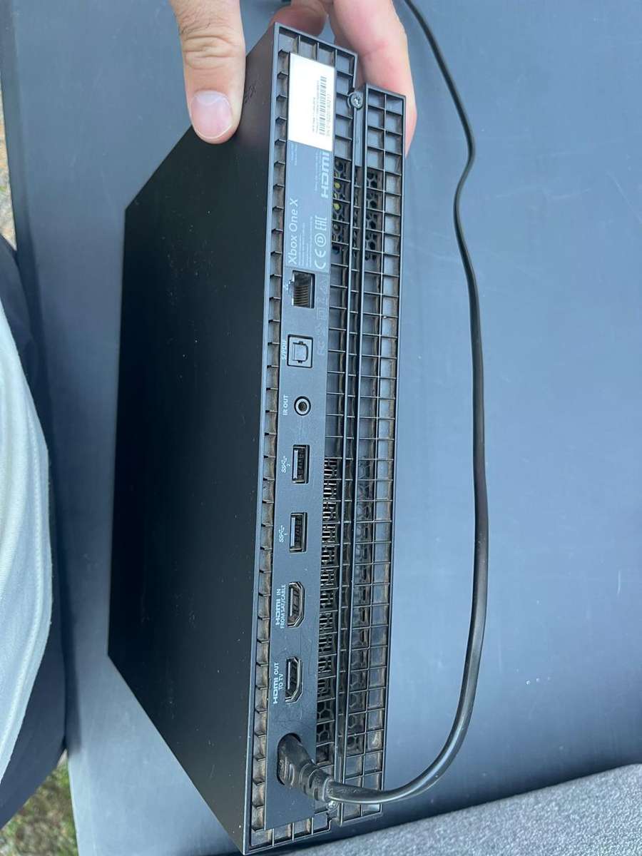 xbox one x disc edition