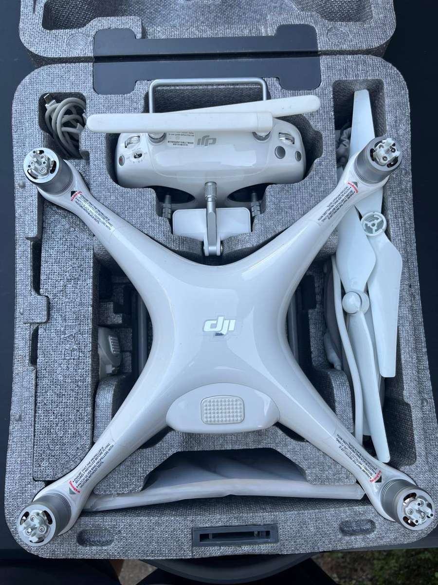 DJI Phantom 4