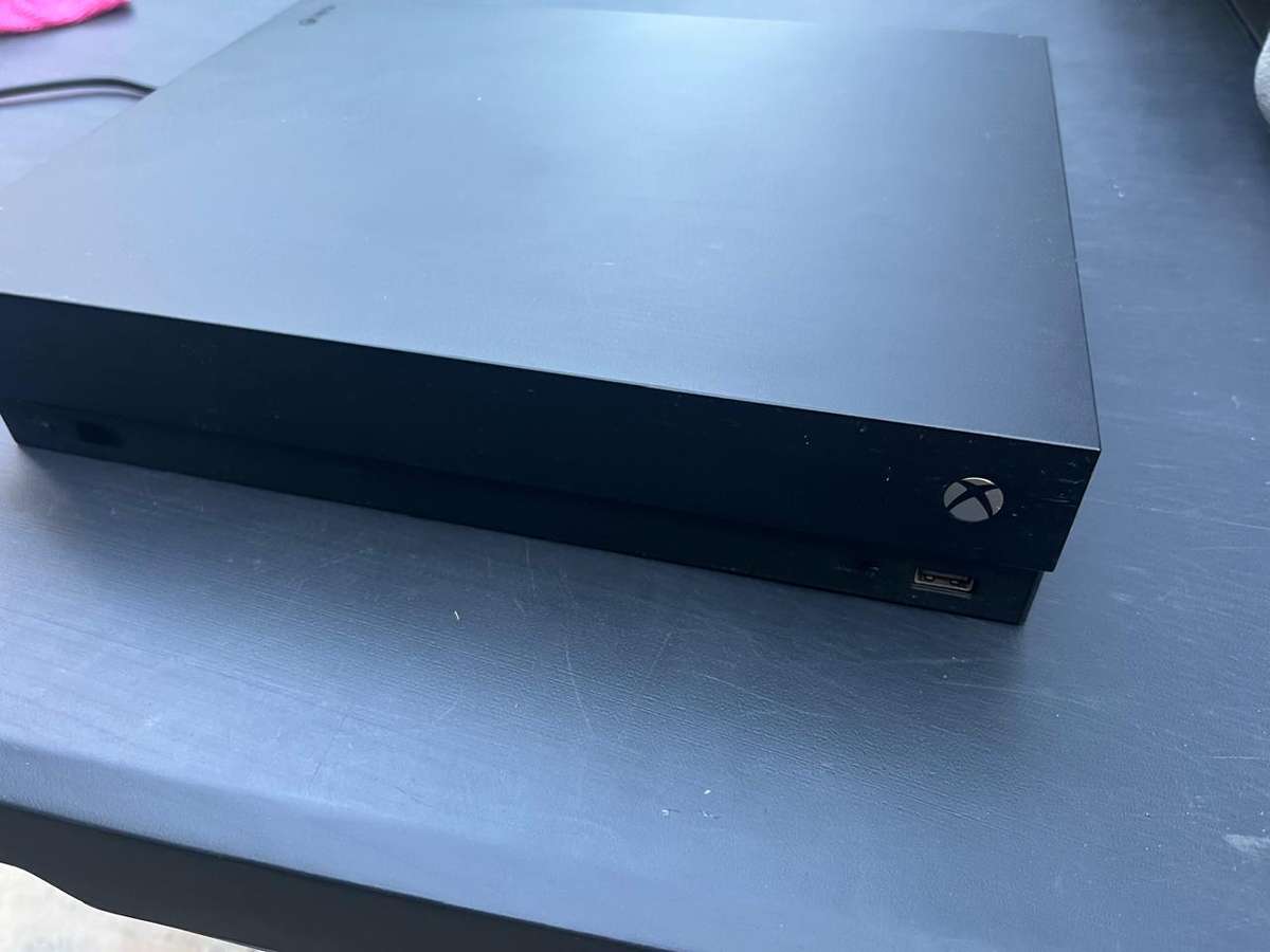xbox one x disc edition