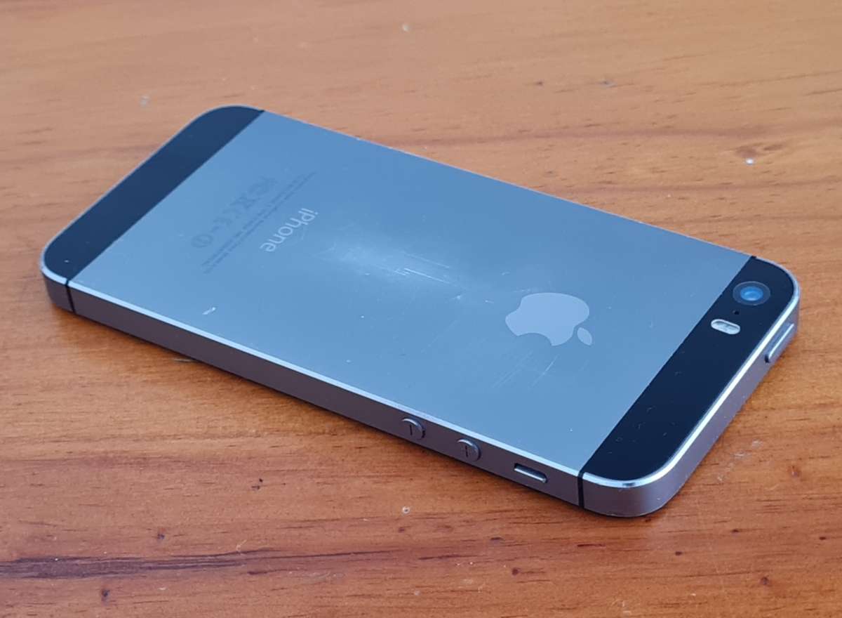 Iphone 5s 16GB READ DESCRIPTION