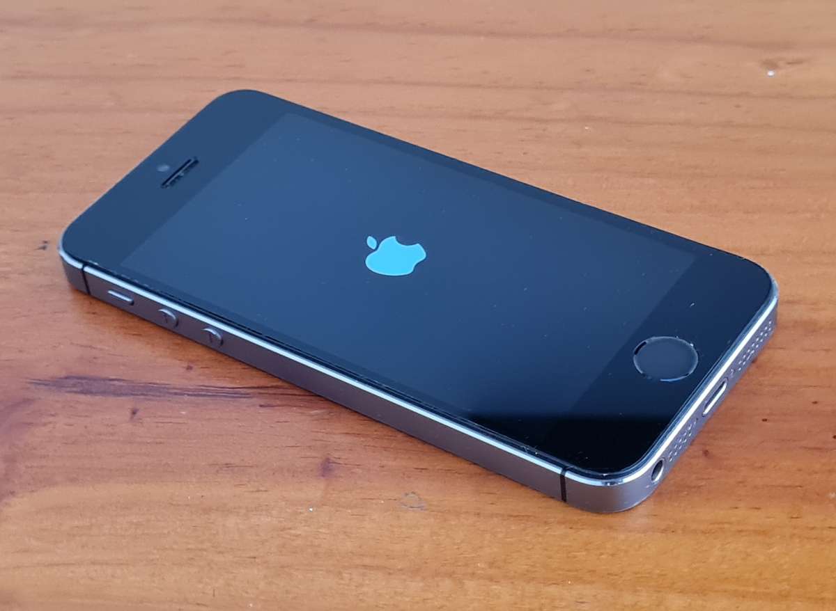 Iphone 5s 16GB READ DESCRIPTION