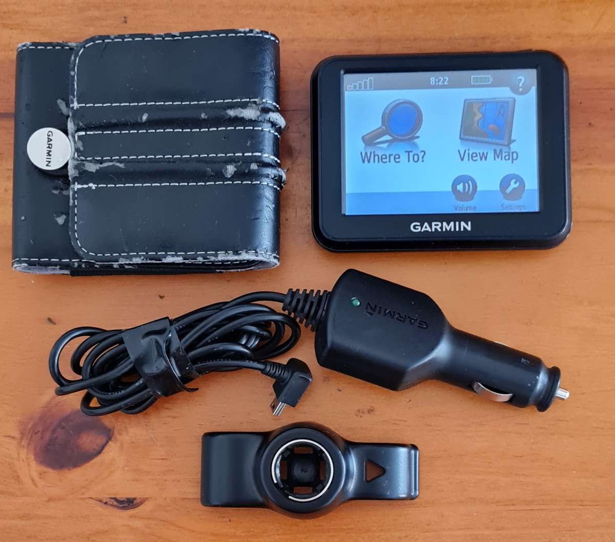 3 x Garmin gps as per description