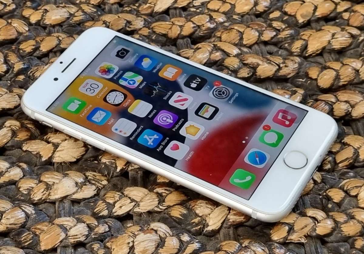 Iphone 7 READ DESCRIPTION