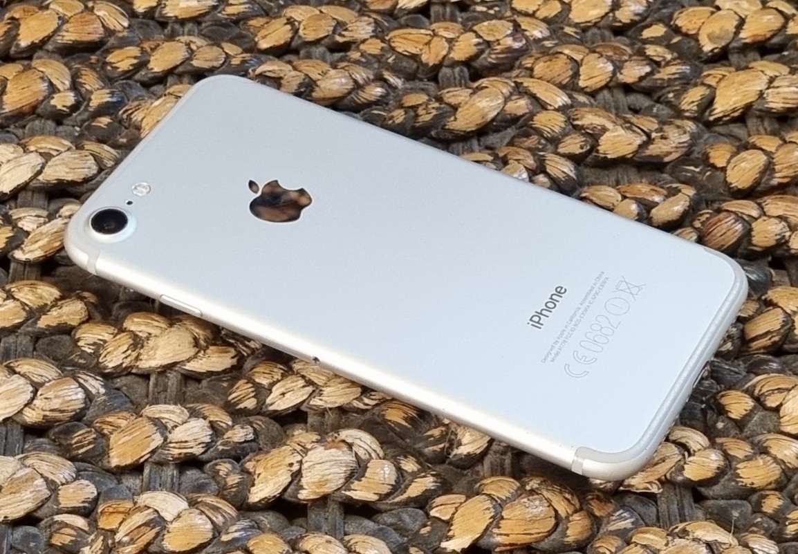 Iphone 7 READ DESCRIPTION