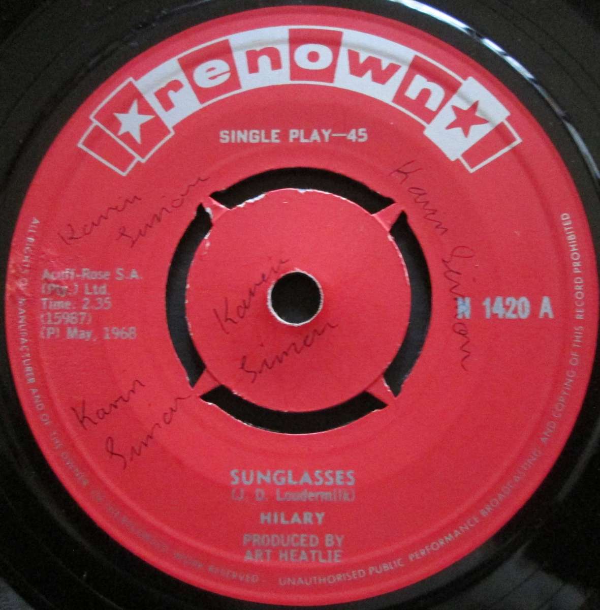 HILARY - SUNGLASSES / LOVE IS BLUE  (7 SINGLE/VINYL)