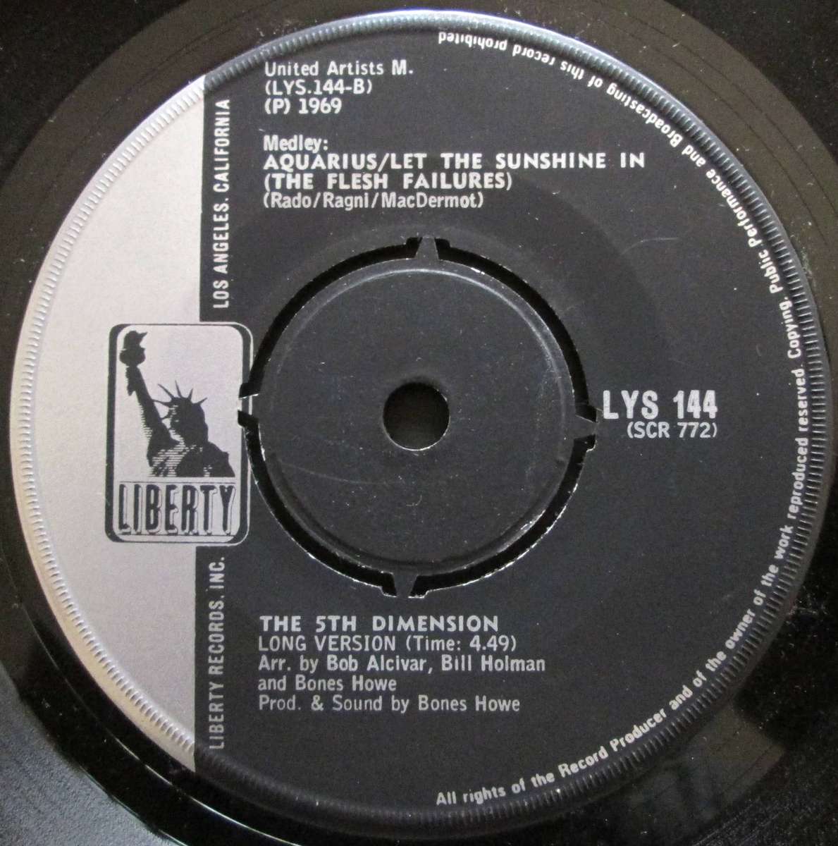 THE 5TH DIMENSION - AQUARIUS / LET THE SUNSHINE IN   (7 SINGLE/VINYL)