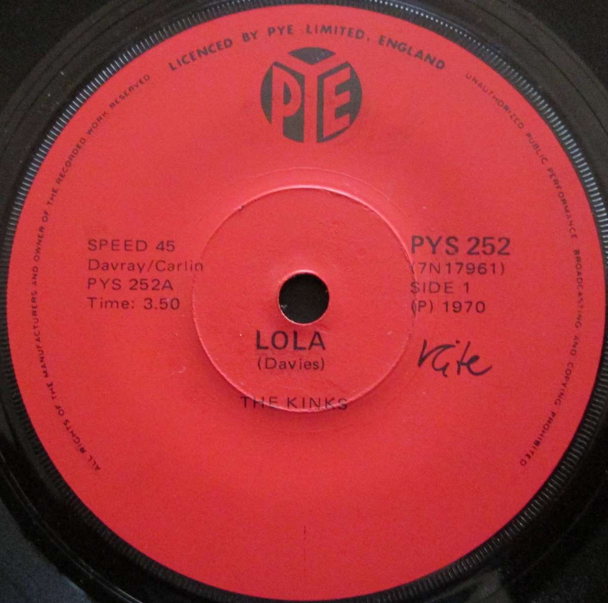 THE KINKS - LOLA / BERKELY MEWS   (7 SINGLE/VINYL)