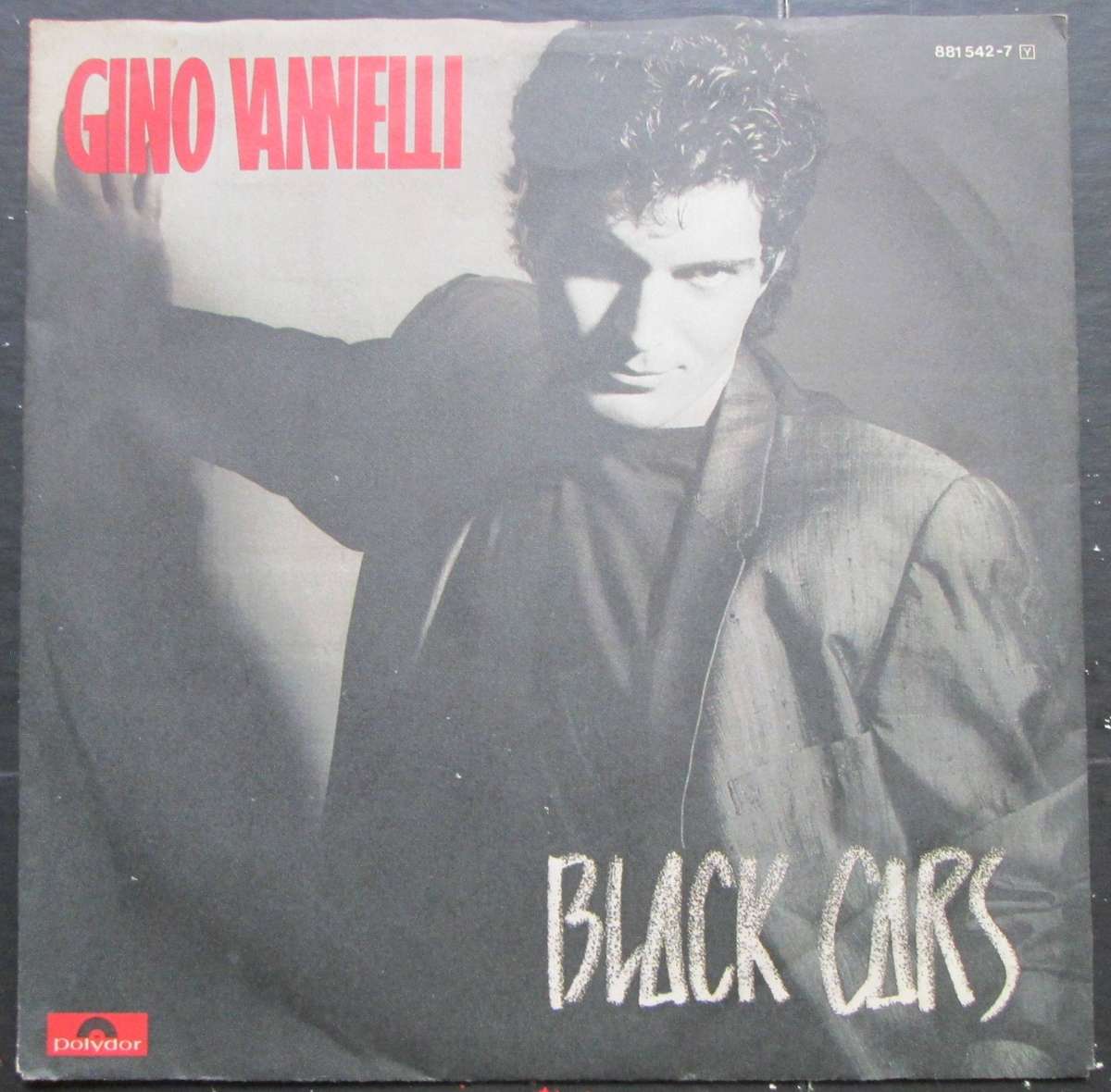 GINO VANNELLI - BLACK CARS / IMAGINATION   (7 SINGLE/VINYL)