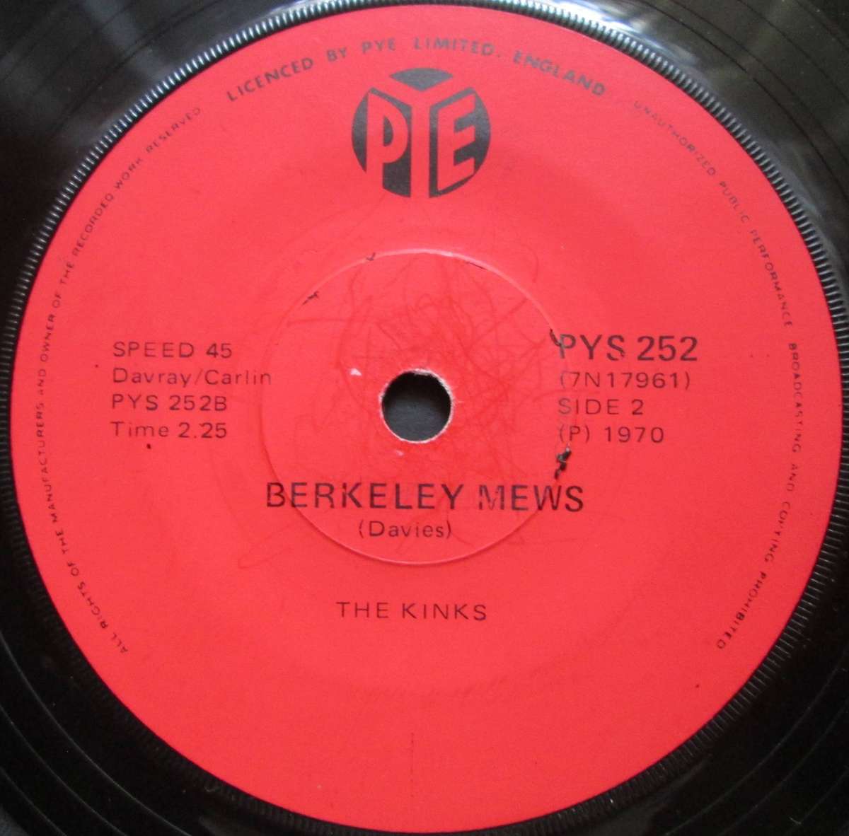THE KINKS - LOLA / BERKELY MEWS    (7 SINGLE/VINYL)