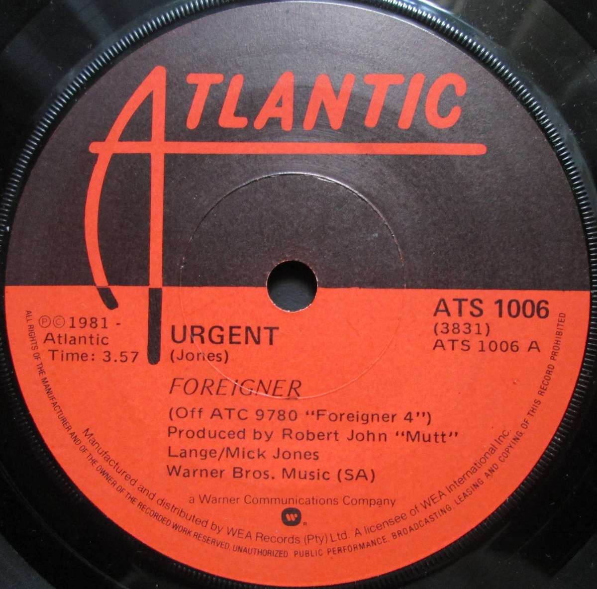 FOREIGNER - URGENT / GIRL ON THE MOON    (7 SINGLE/VINYL)