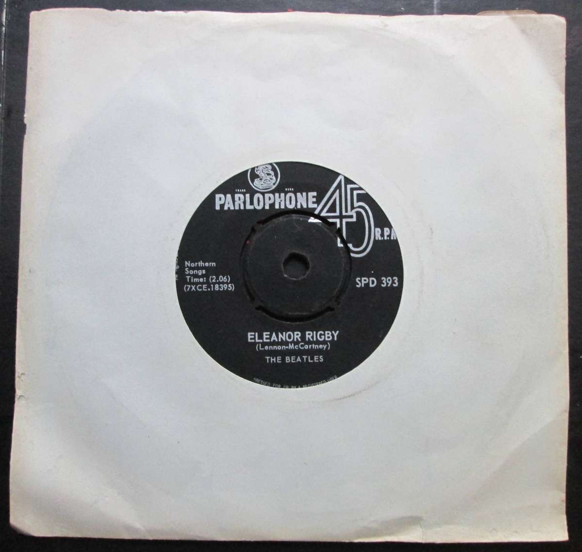 THE BEATLES - ELEANOR RIGBY / YELLOW SUBMARINE  (7 SINGLE/VINYL)