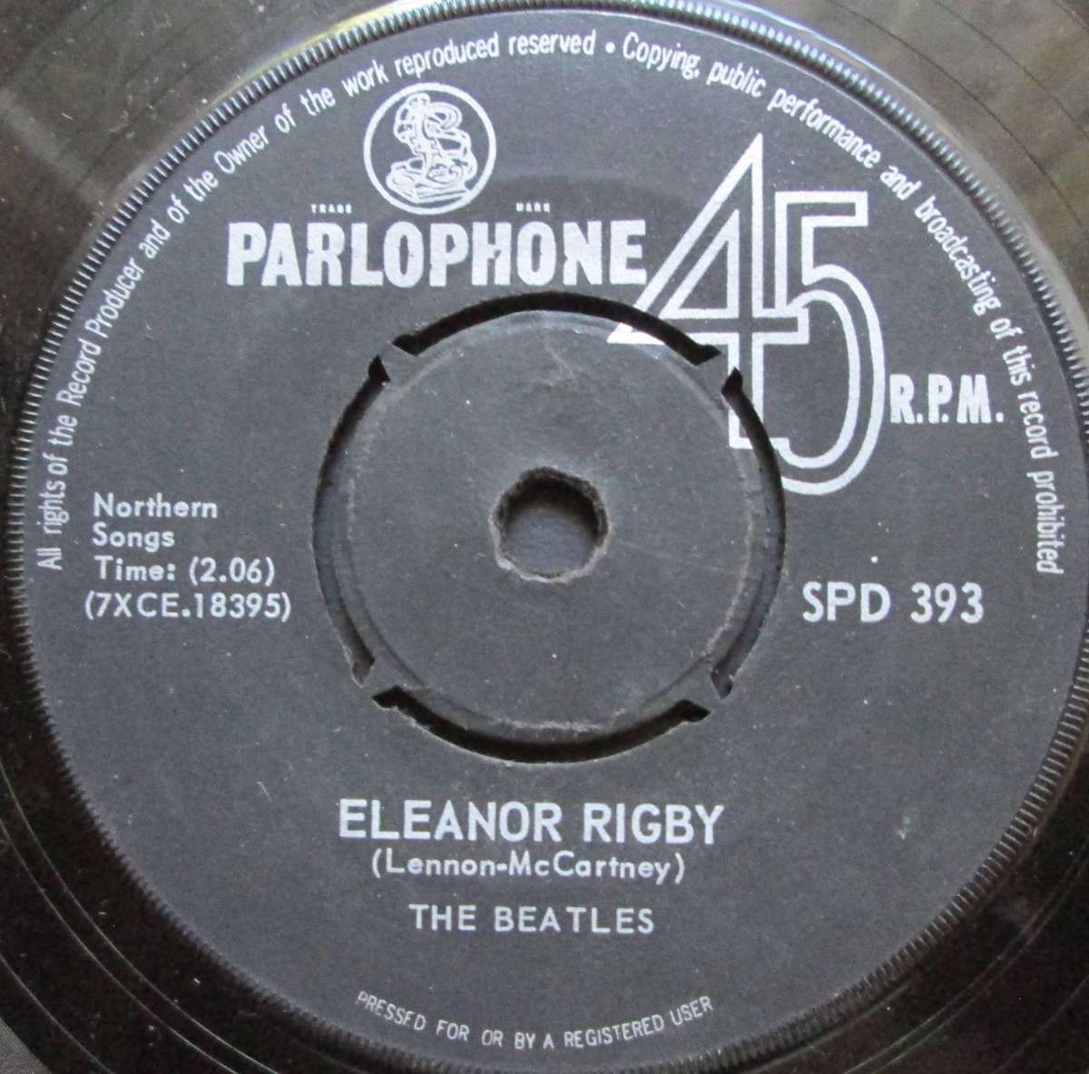 THE BEATLES - ELEANOR RIGBY / YELLOW SUBMARINE  (7 SINGLE/VINYL)