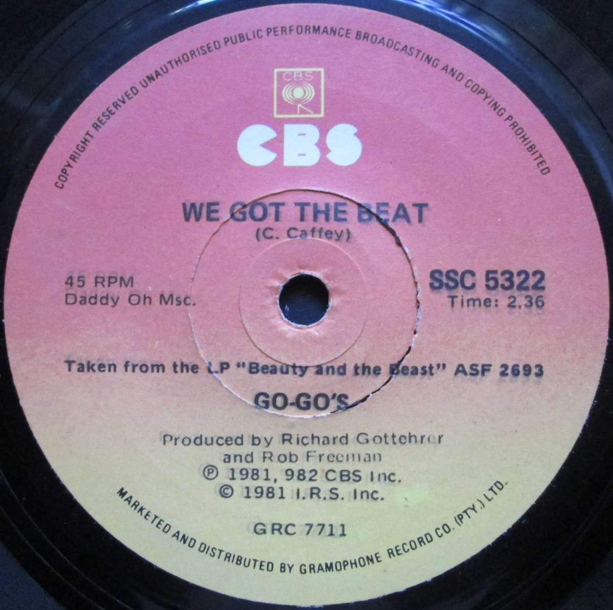 GO-GOS - WE GOT THE BEAT / CANT STOP THE WORLD    (7 SINGLE/VINYL)