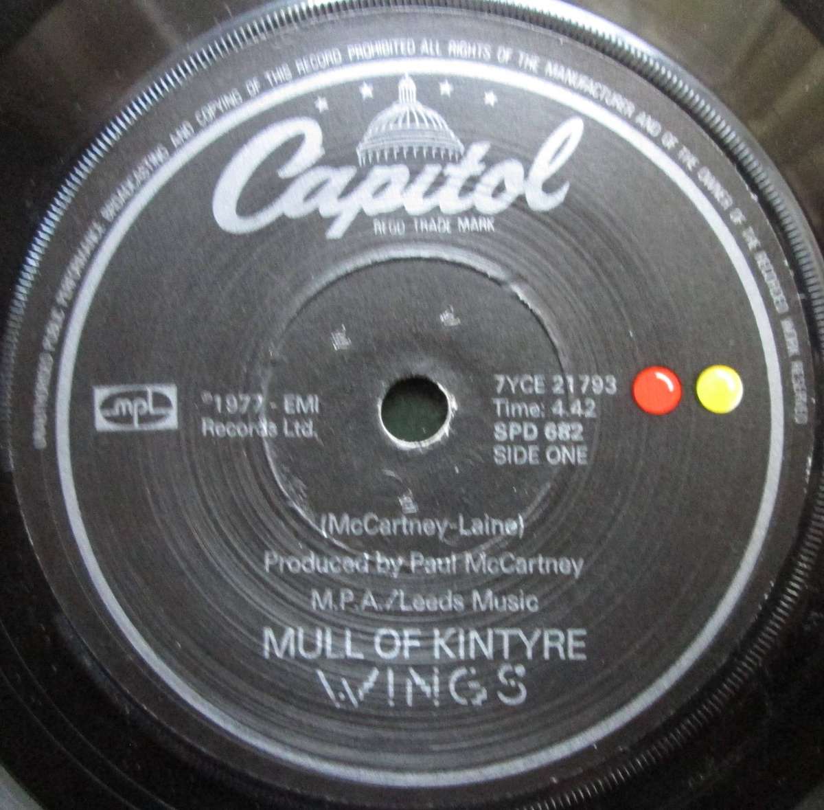 WINGS - MULL OF KINTYRE / GIRLS SCHOOL  (7 SINGLE/VINYL)