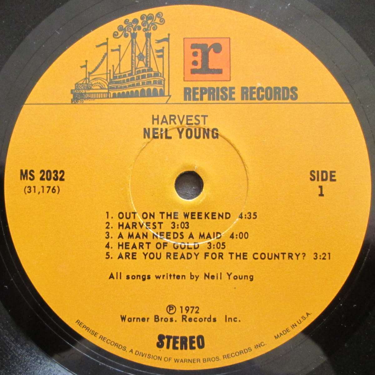 NEIL YOUNG - HARVEST  (LP/VINYL)