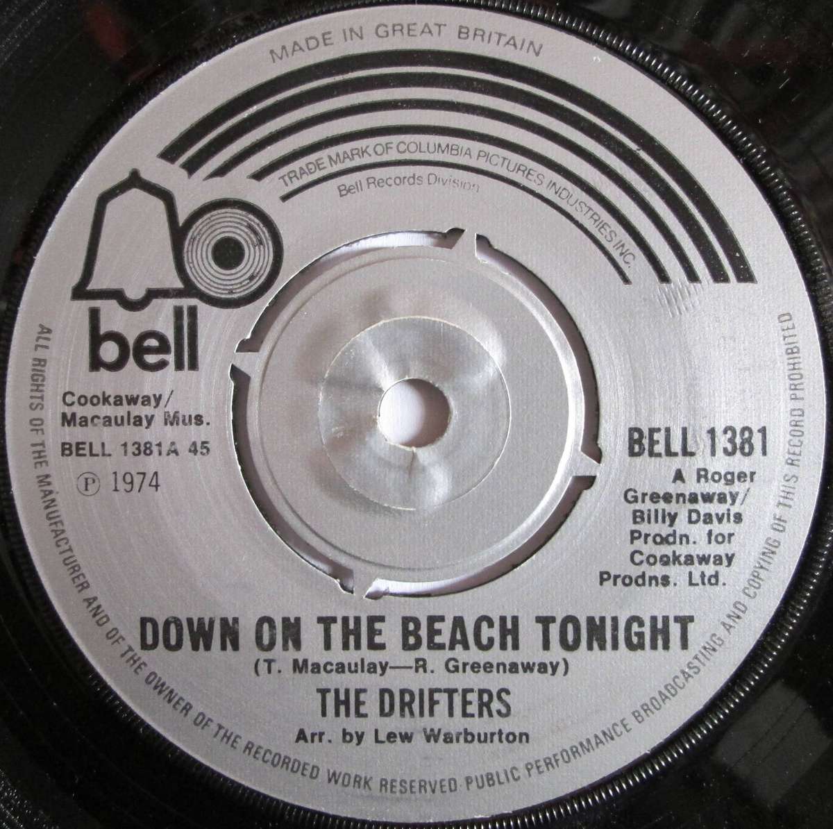 THE DRIFTERS - DOWN ON THE BEACH TONIGHT / SAY GOODBYE TO ANGELINA (7 SINGLE/VINYL)