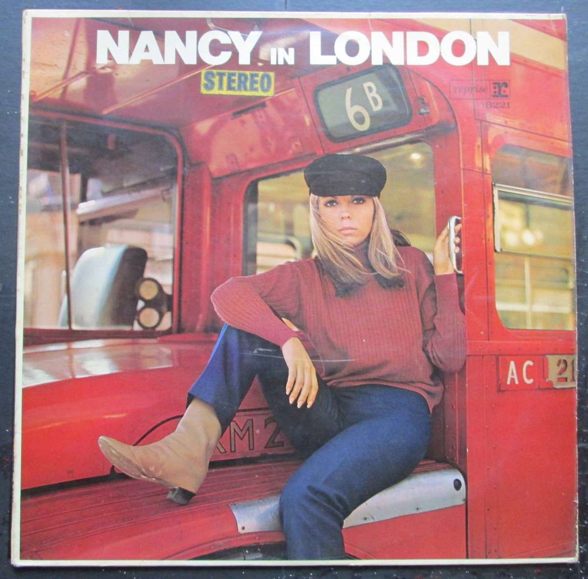 NANCY SINATRA - NANCY IN LONDON   (LP/VINYL)