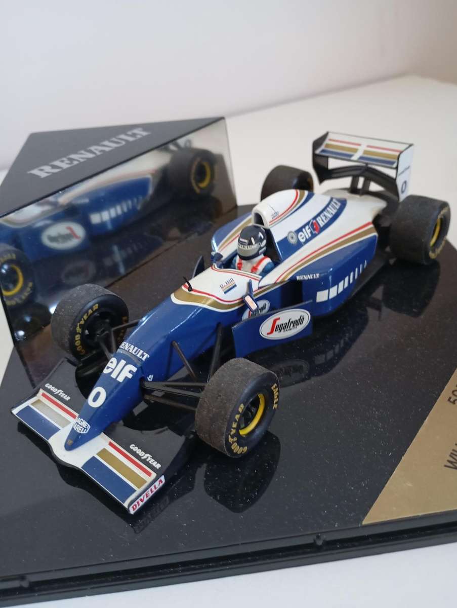 ONYX 5017 Williams Renault FW16 Damon HILL Car & Helmet HF006