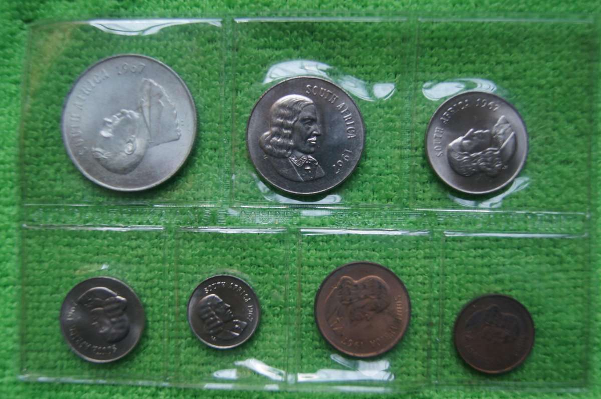 Two 1967 Mint Packs - English and Afrikaans (incl Silver Rand) - Lot 1