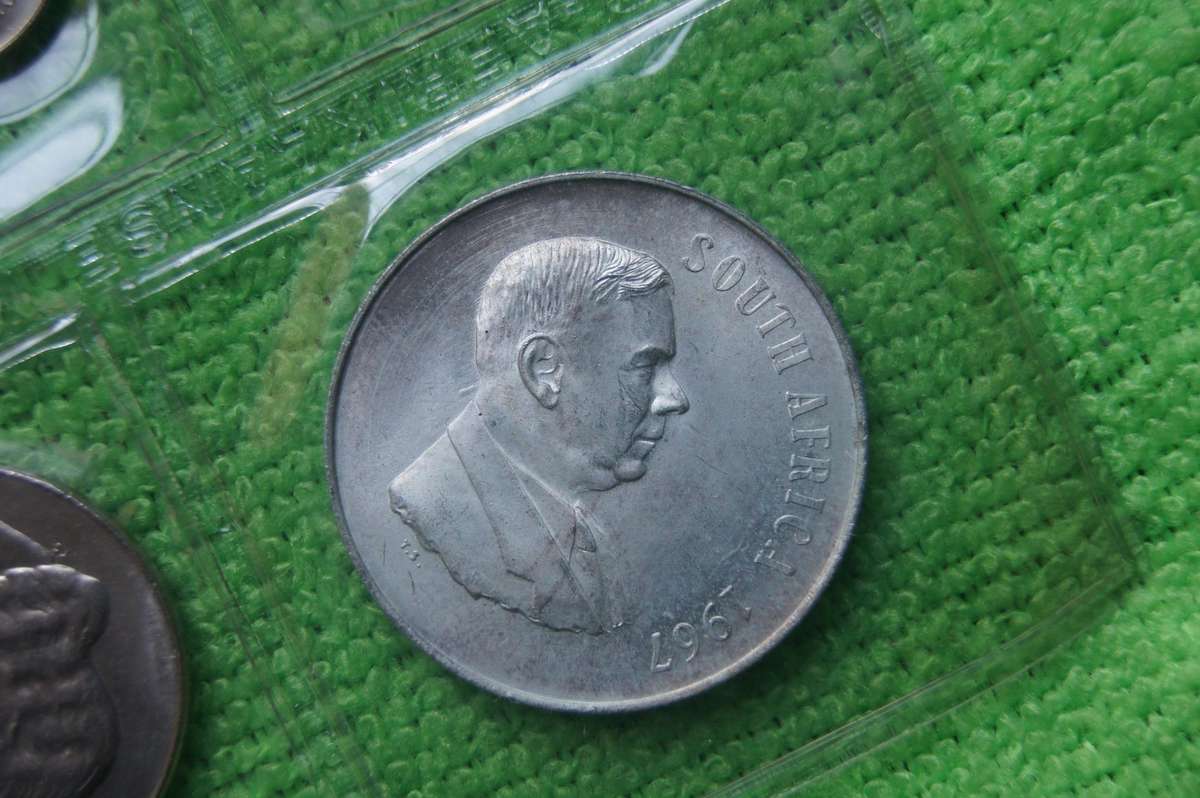 Two 1967 Mint Packs - English and Afrikaans (incl Silver Rand) - Lot 1