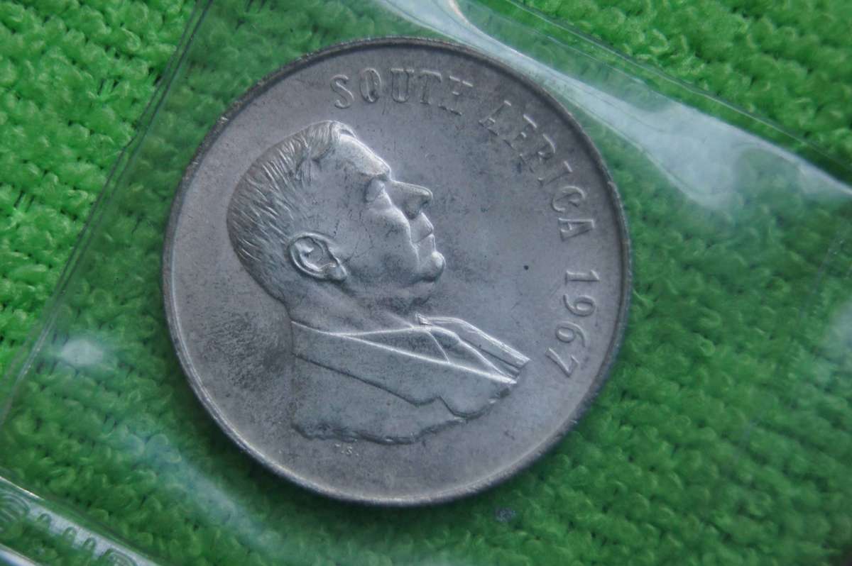 1967 SA Mint Pack - Verwoerd (English) - incl Silver Rand