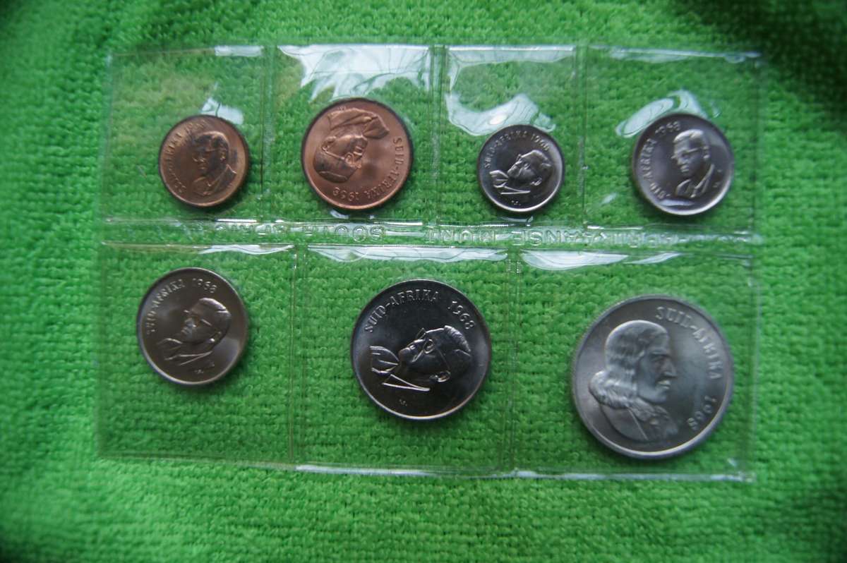 Two 1968 Mint Packs - English and Afrikaans (incl Silver Rand) Lot 1