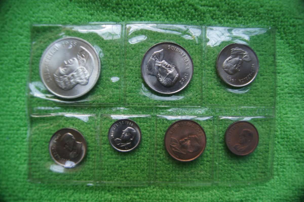 1968 SA Mint Pack - Van Riebeeck (Afrikaans) - incl Silver Rand