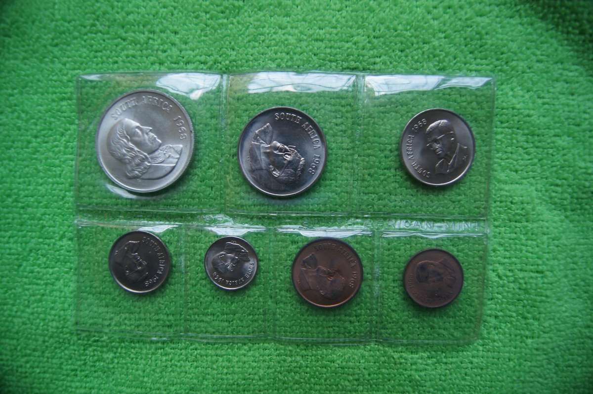 Two 1968 Mint Packs - English and Afrikaans (incl Silver Rand) Lot 2