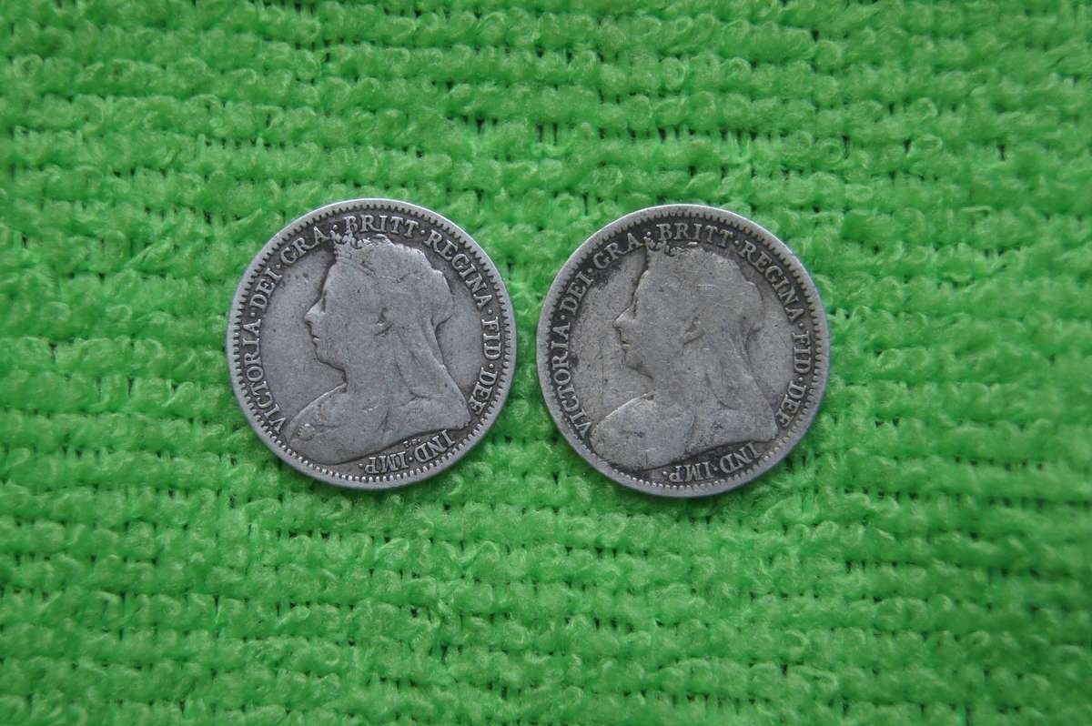 Great Britain 3 Pence Collection - (over 33 actual grams of silver) - 30 Coins