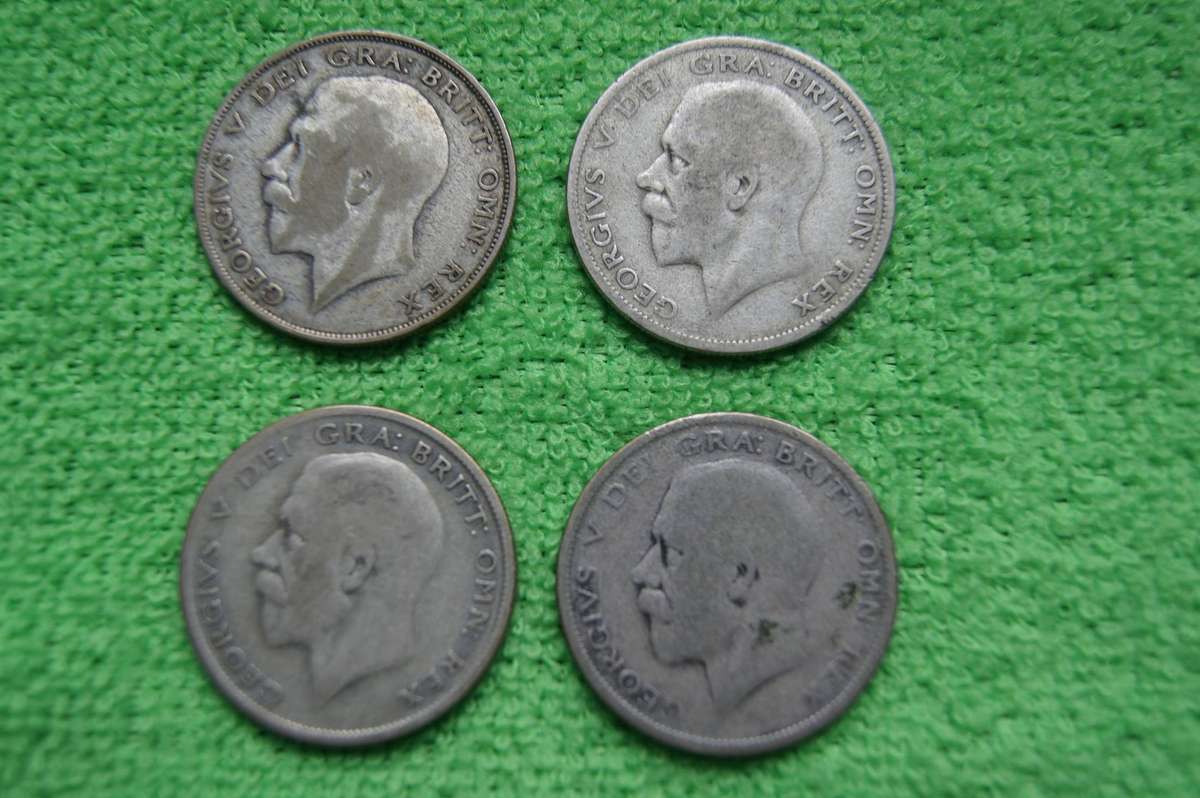 Great Britain Half Crown Collection - (Over 87 actual grams of Silver) - 15 Coins