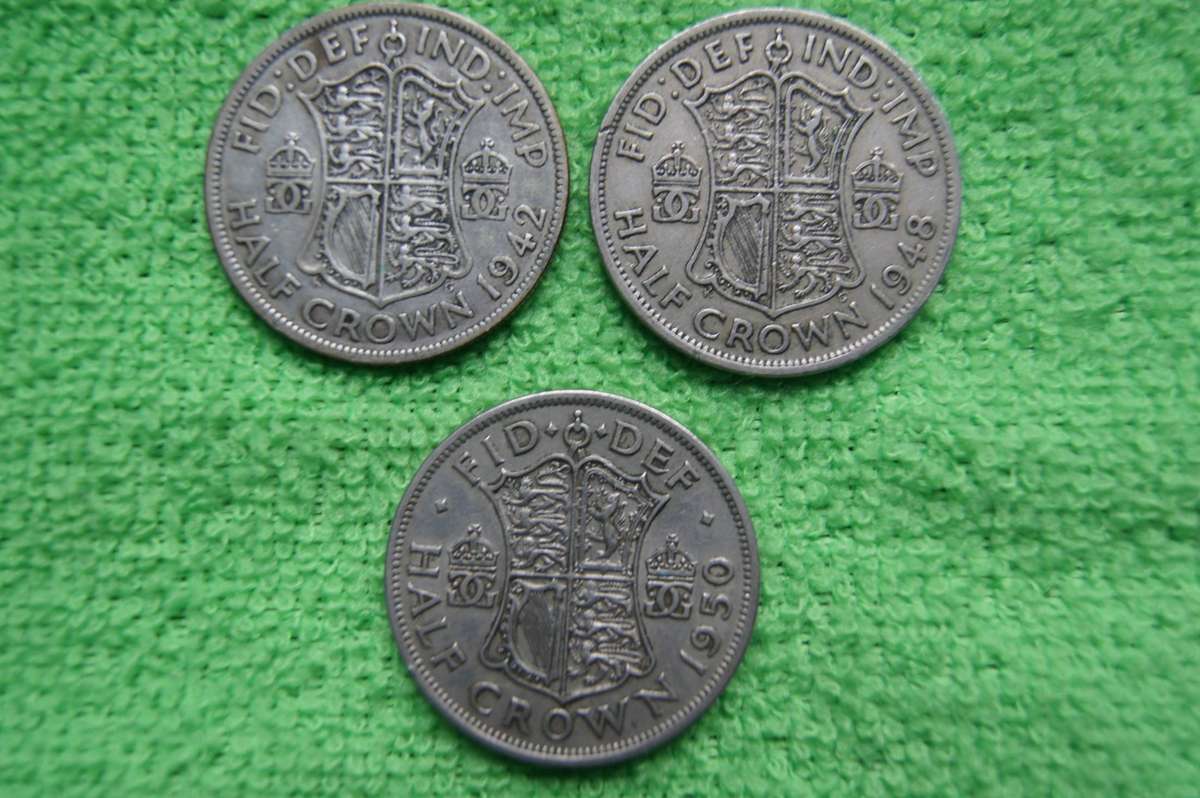 Great Britain Half Crown Collection - (Over 87 actual grams of Silver) - 15 Coins