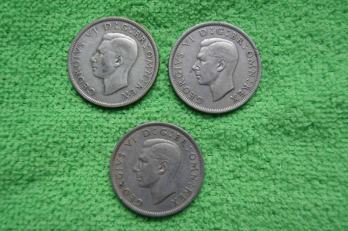 Great Britain Half Crown Collection - (Over 87 actual grams of Silver) - 15 Coins