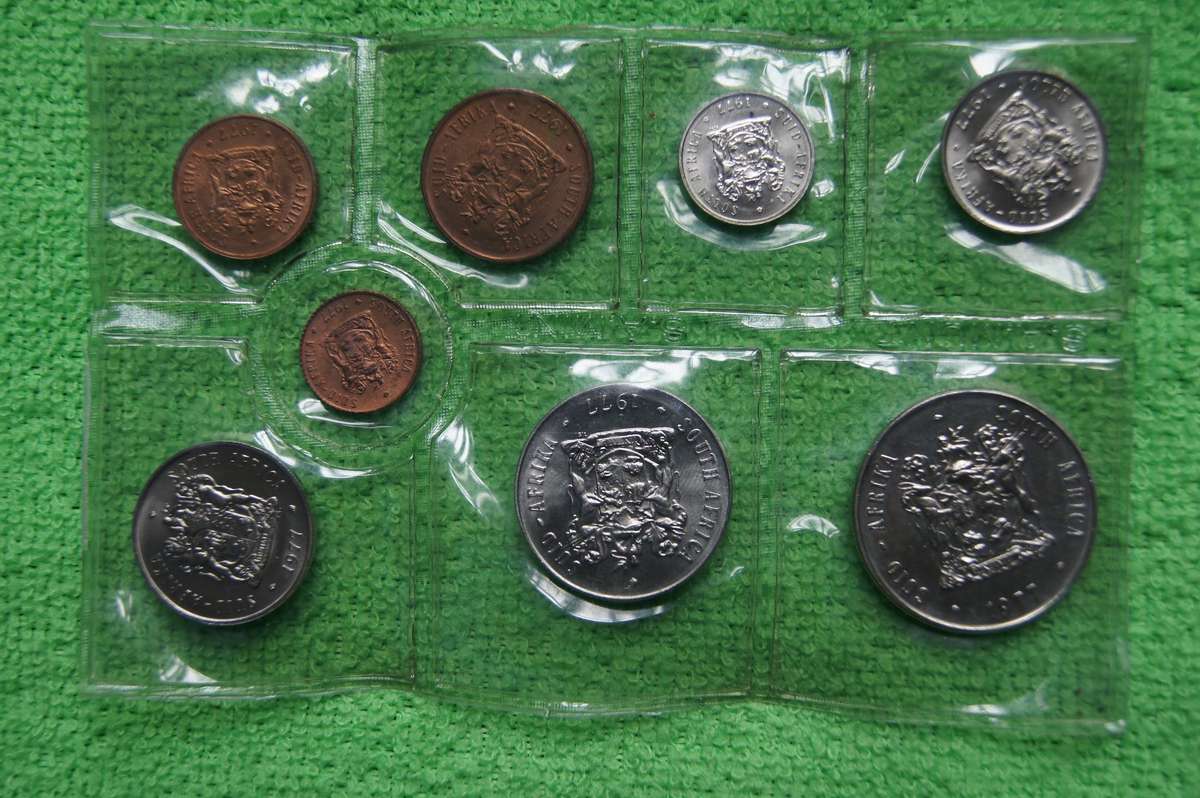 Consecutive Year SA Mint Packs, 1977 and 1978 (Bid per pack to take both)(1978 Rand PL?)