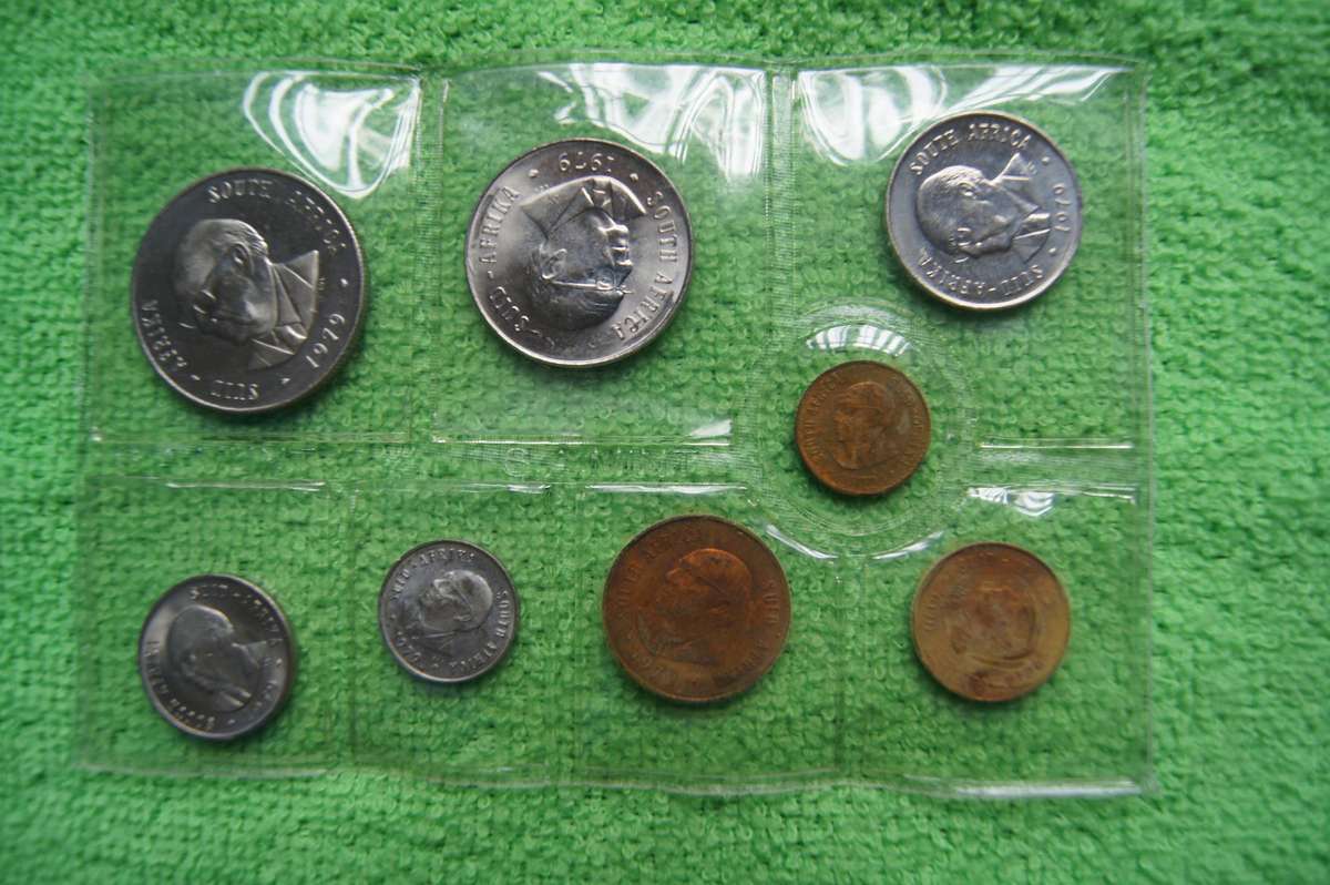 Consecutive Year SA Mint Packs, 1979 and 1980 (Bid per pack to take both) (1979 Rand PL?)