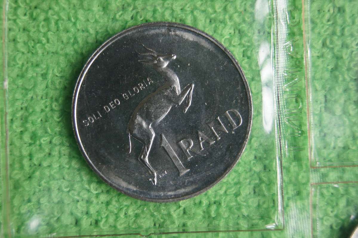 Consecutive Year SA Mint Packs, 1979 and 1980 (Bid per pack to take both) (1979 Rand PL?)