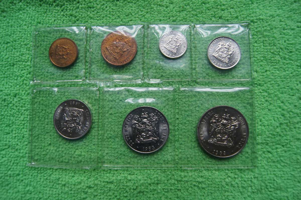 Consecutive Year SA Mint Packs, 1983 and 1984 (Bid per pack to take both)