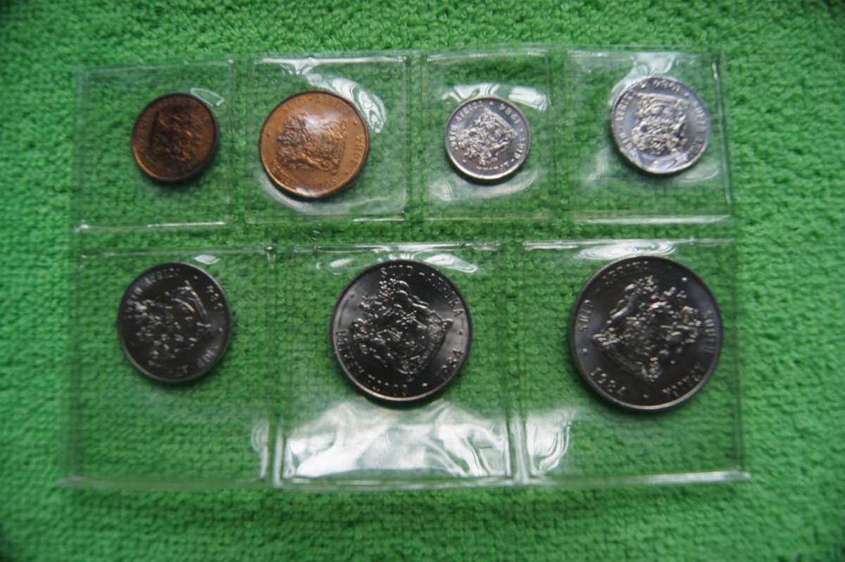 Consecutive Year SA Mint Packs, 1983 and 1984 (Bid per pack to take both)