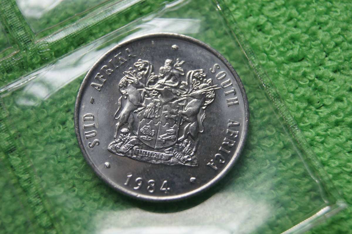 Consecutive Year SA Mint Packs, 1983 and 1984 (Bid per pack to take both)