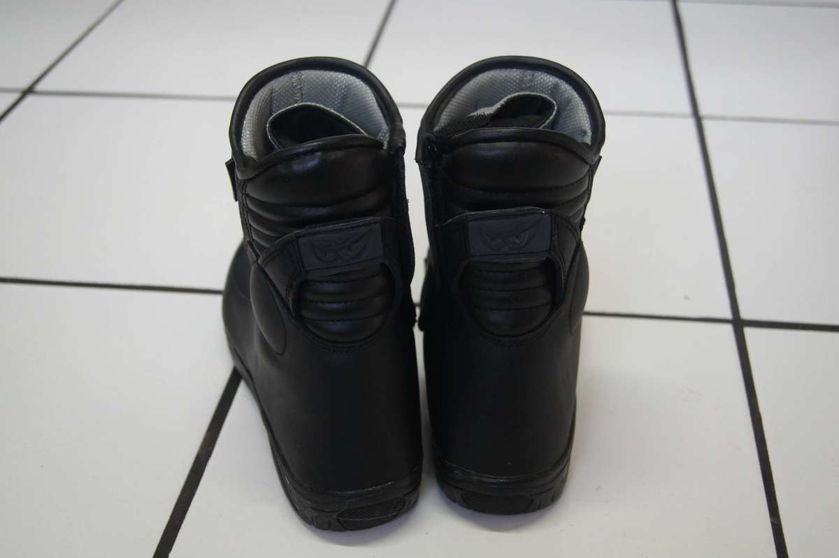 BERIK Motorcycle Boots SA Size 9 (Black)