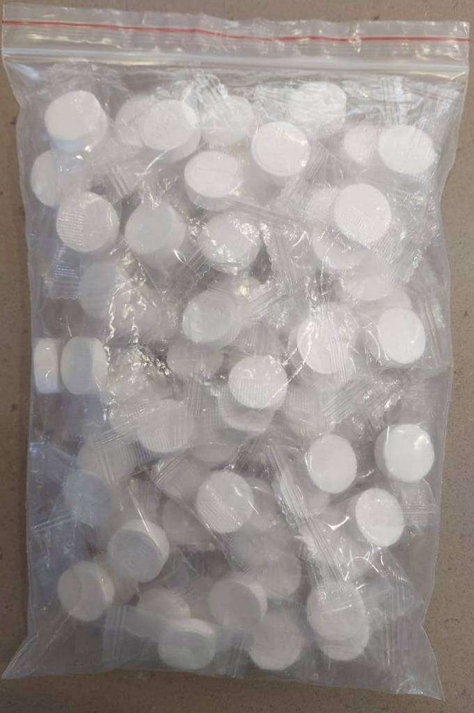 Compressed face towels