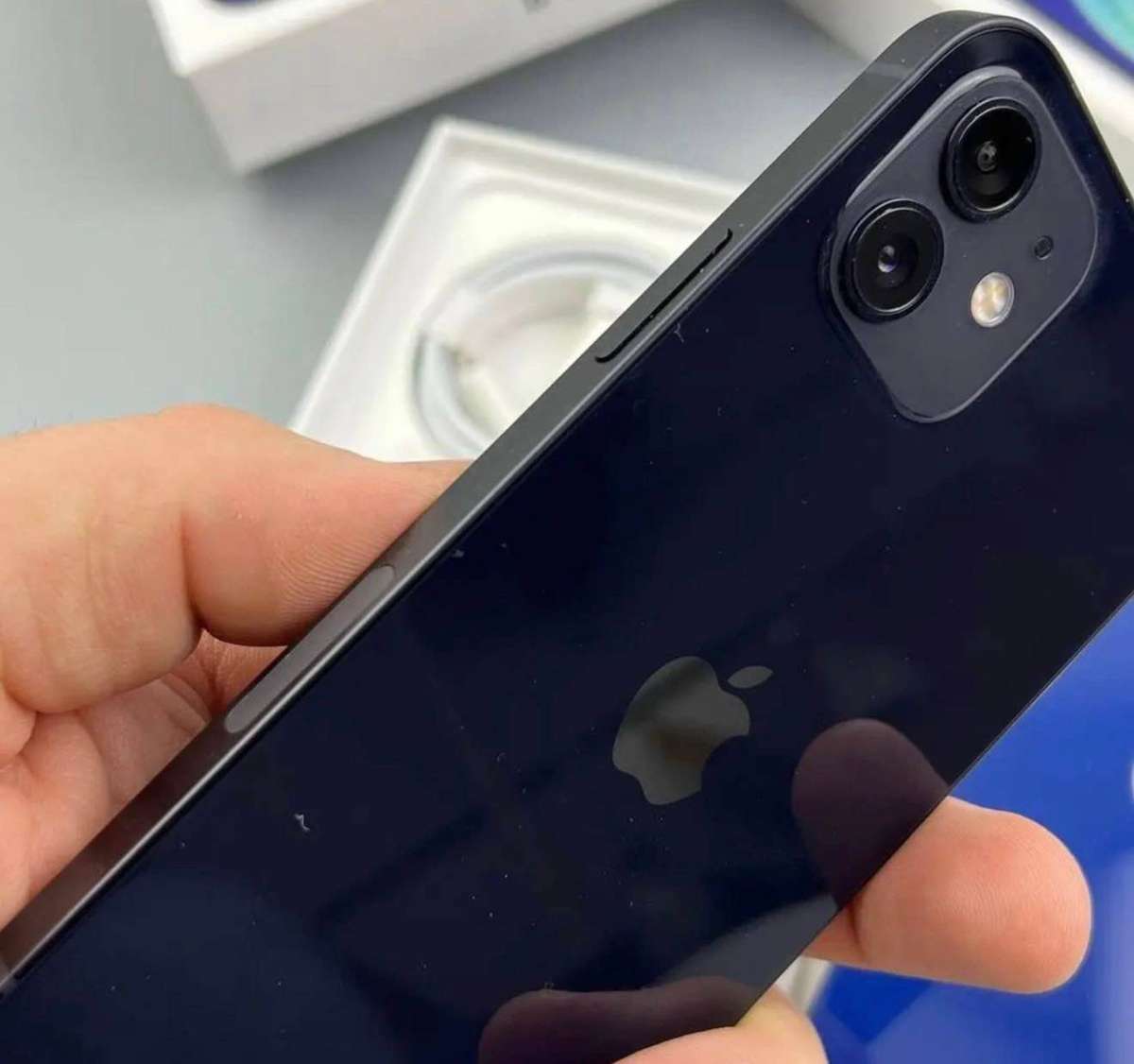 iPhone 12 128gb sealed