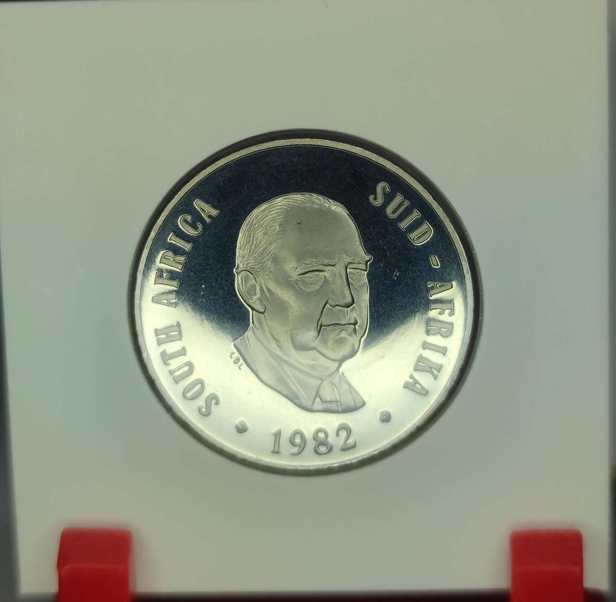 1982 50 CENT PROOF COIN - ONLY 12,000 MINTED