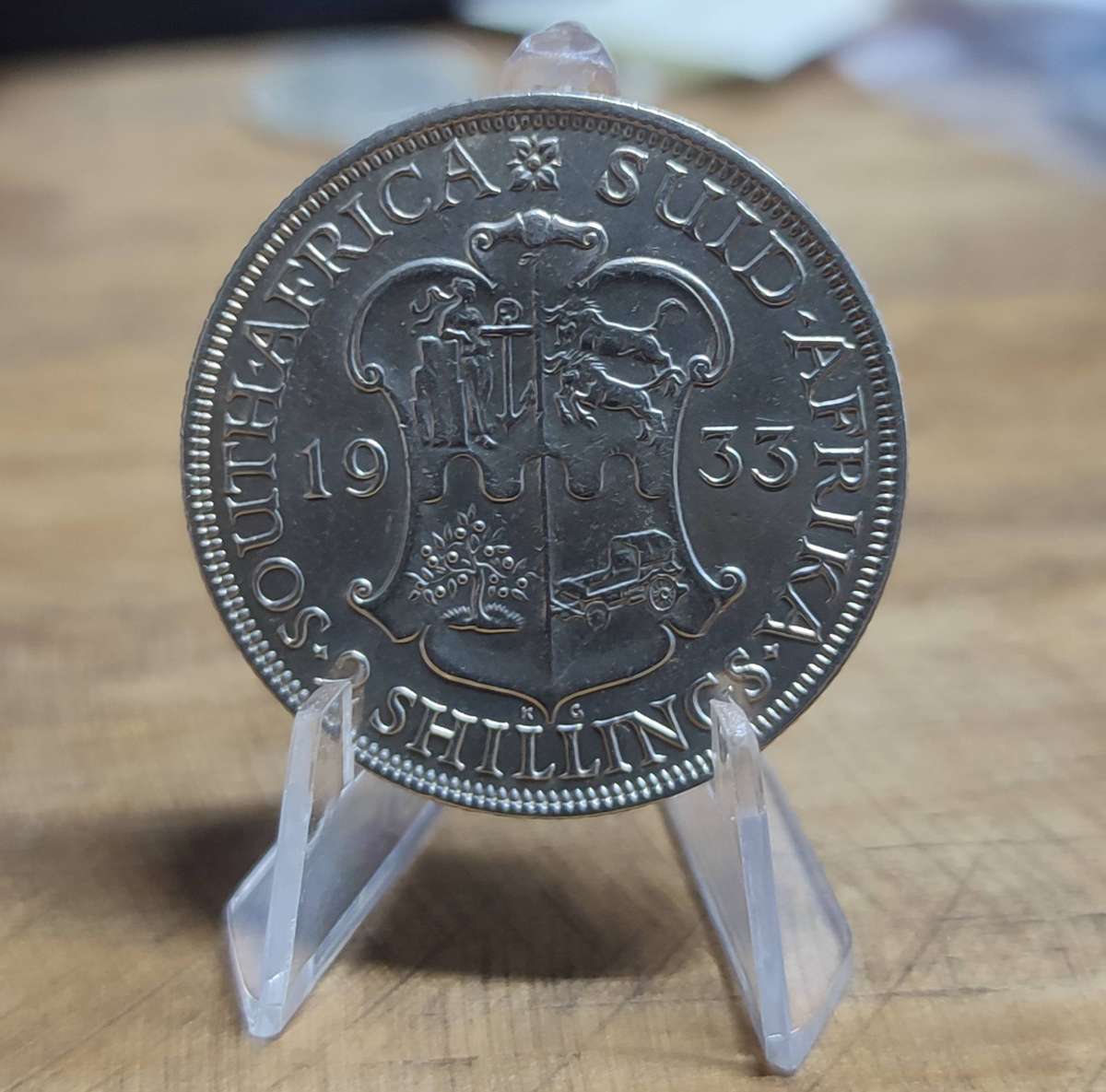 1933 TWO SHILLINGS (2 SHILLINGS) - RARE AND STUNNING CONDITION!