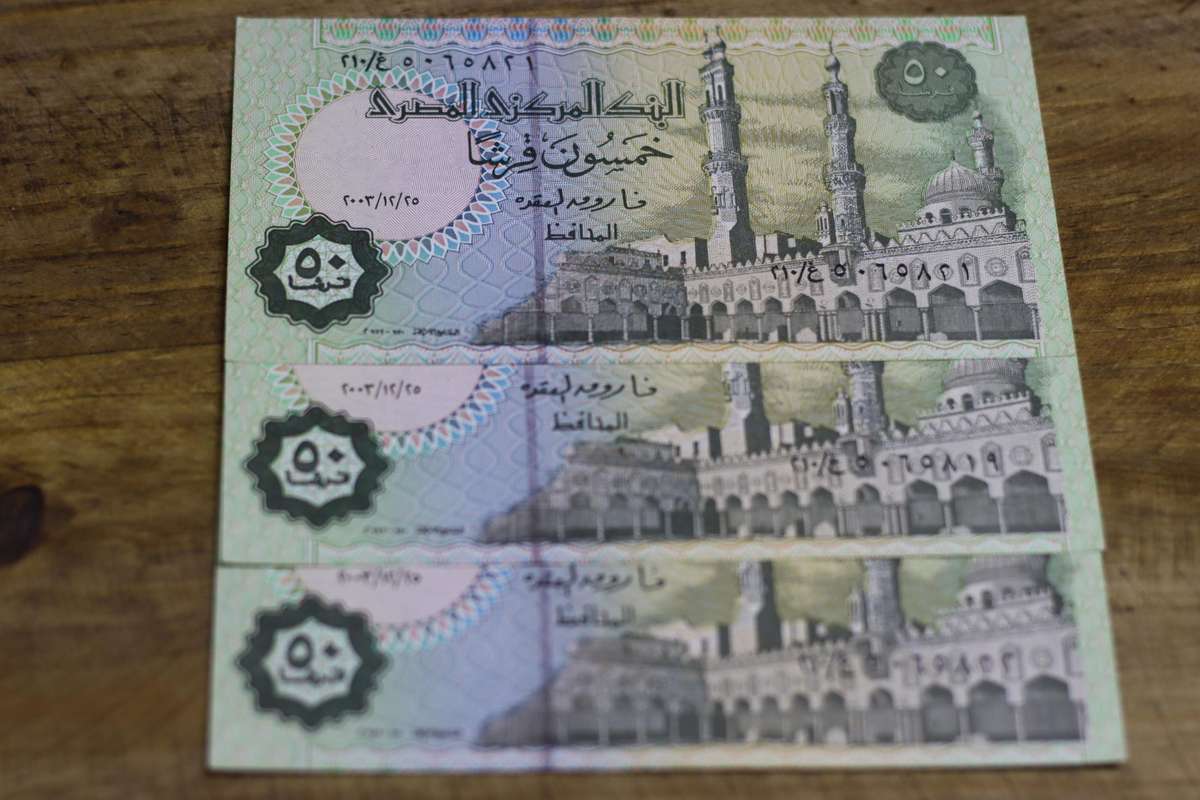 50 Piastres - Egypt (UNC) Crisp Notes - Bid to take all 3